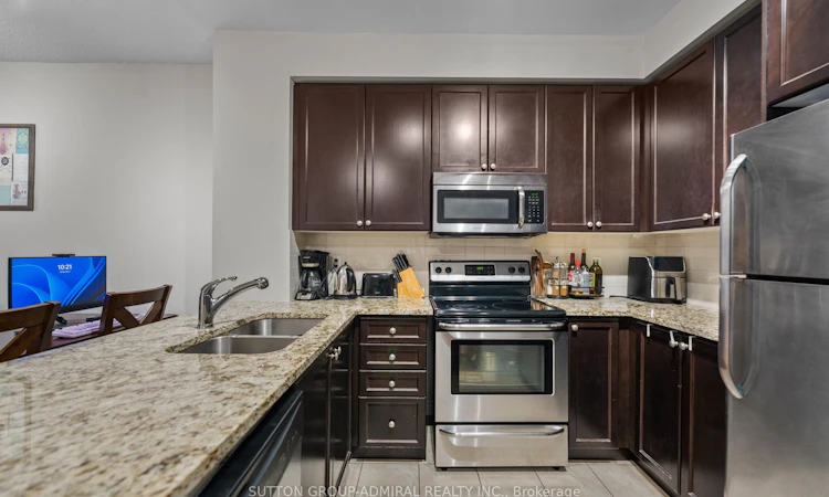 215-9255 Jane Street
