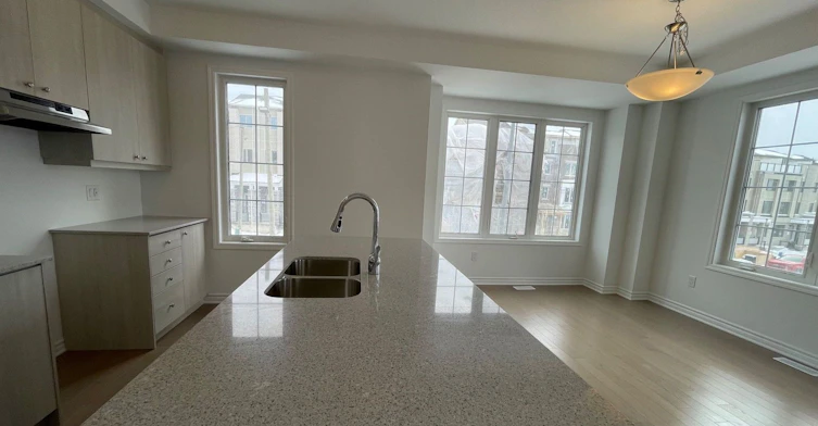 76 Greenridge Crescent, Markham, ON, L6C 3M1 - 7