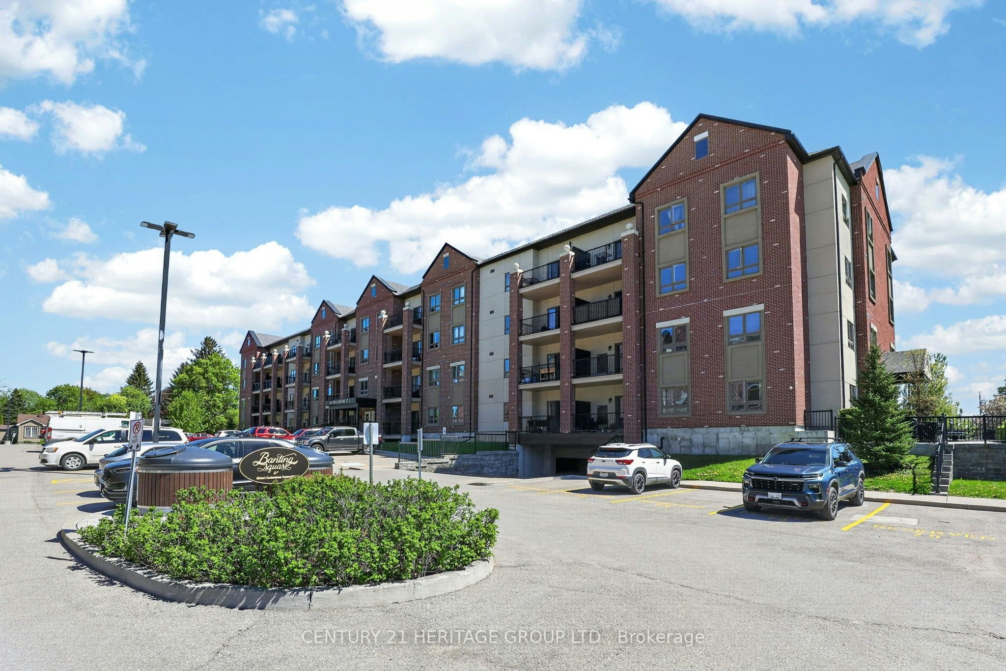 410-161 Wellington Street E, New Tecumseth, ON, L9R 0R8
