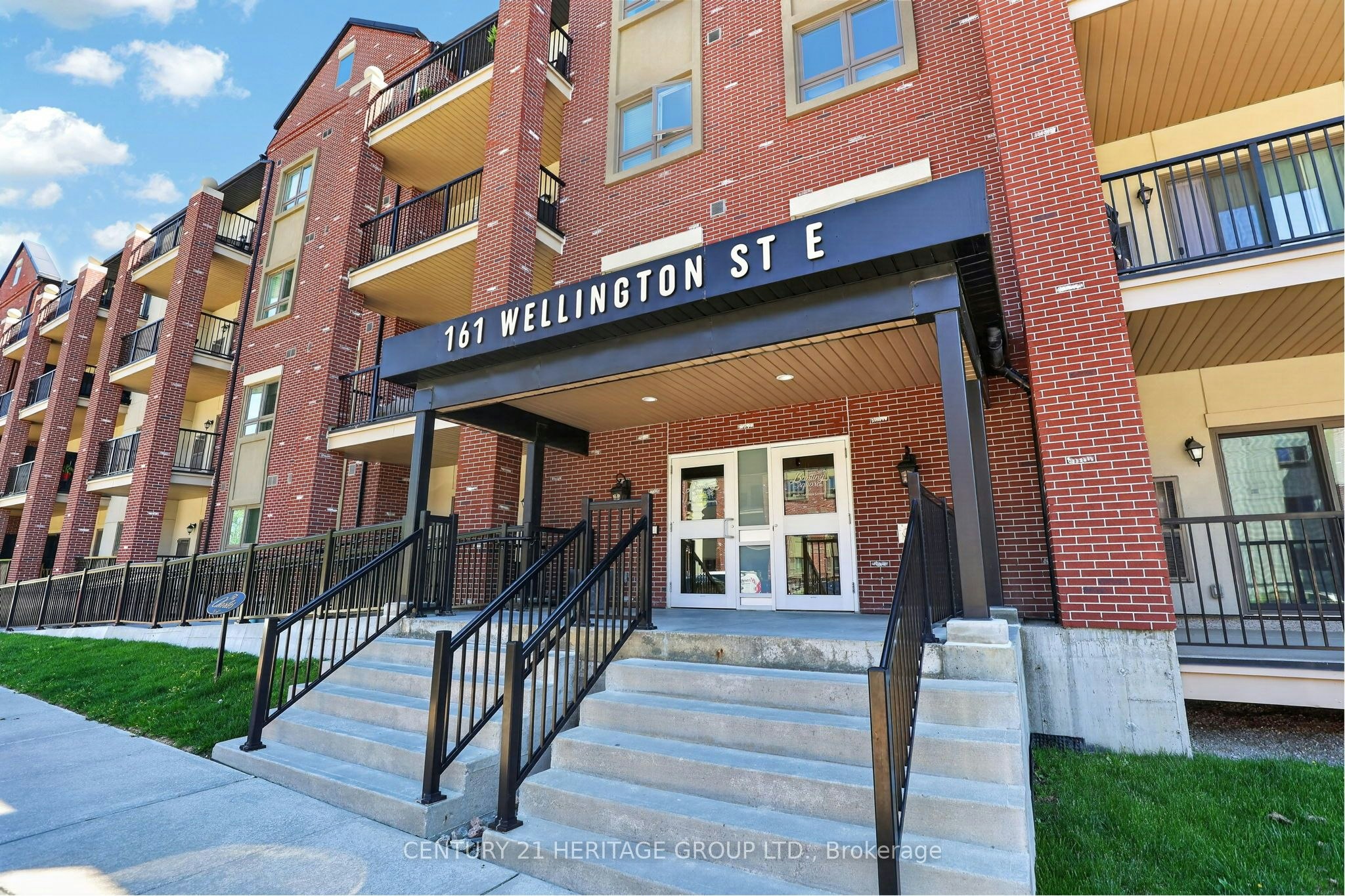 410-161 Wellington Street E, New Tecumseth, ON, L9R 0R8