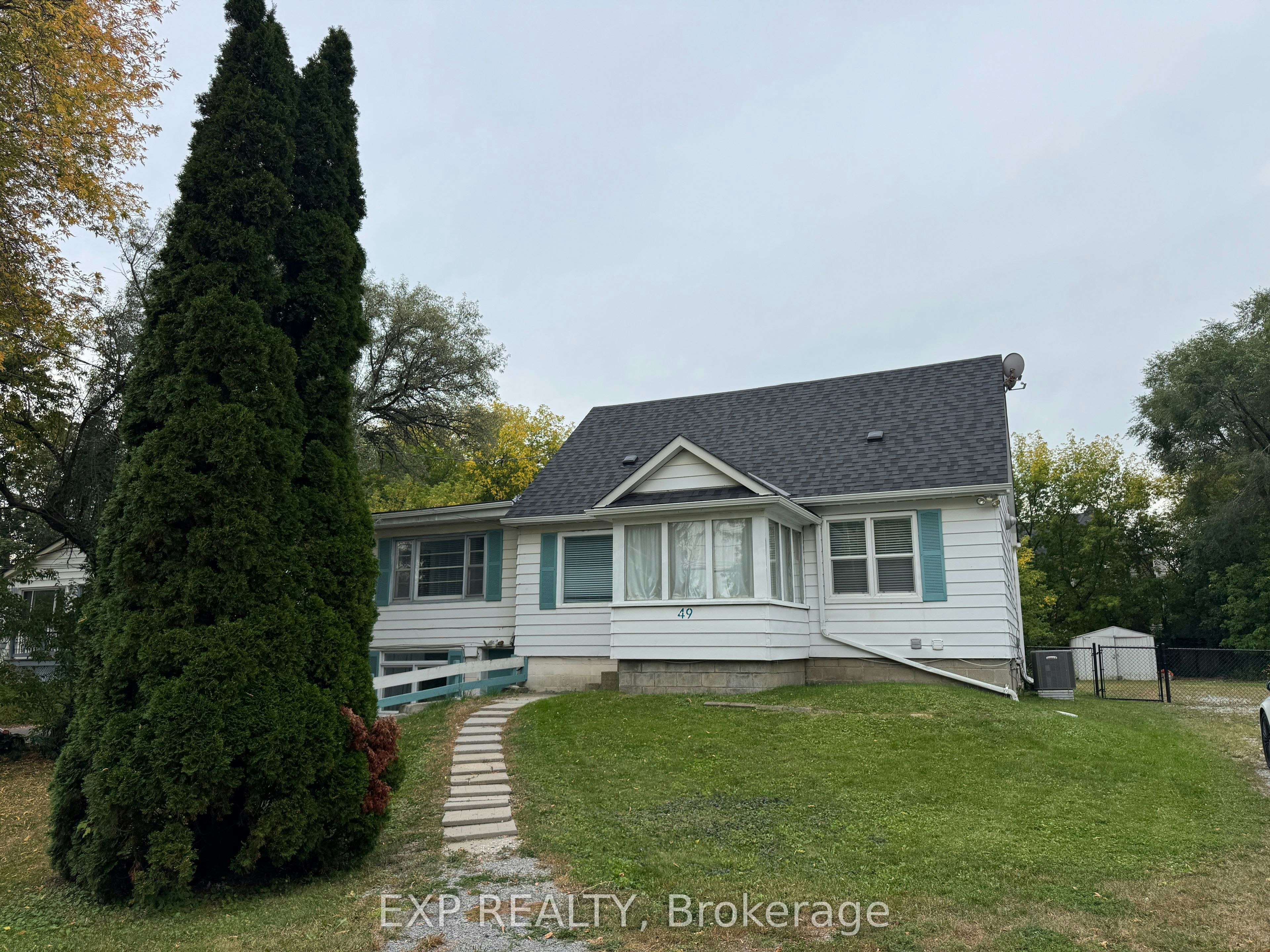 49 Sunset Beach Road, Richmond Hill, ON, L4E 3G7