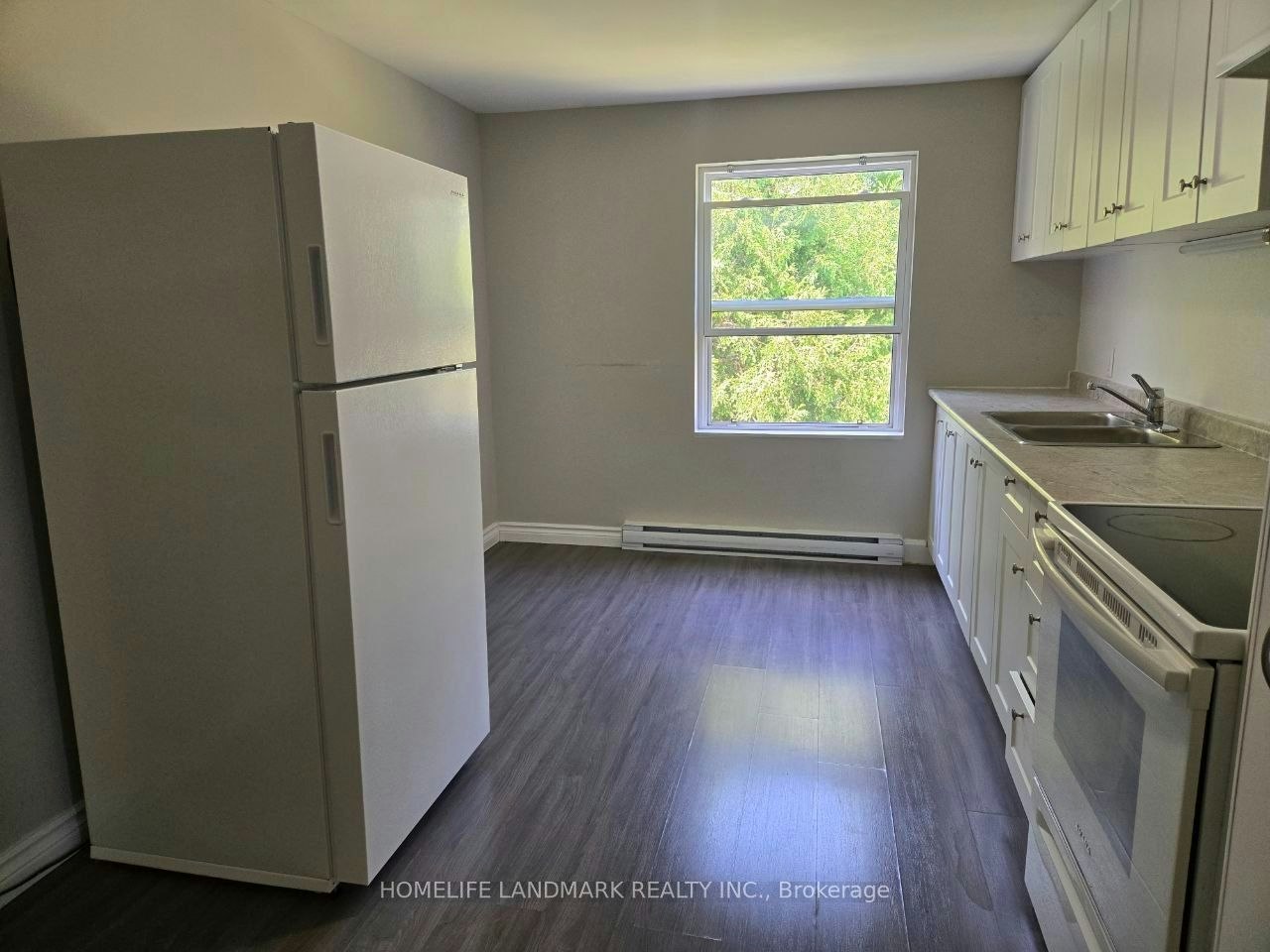 2-22 Centre Street, Aurora, ON, L4G 1J6 - 12