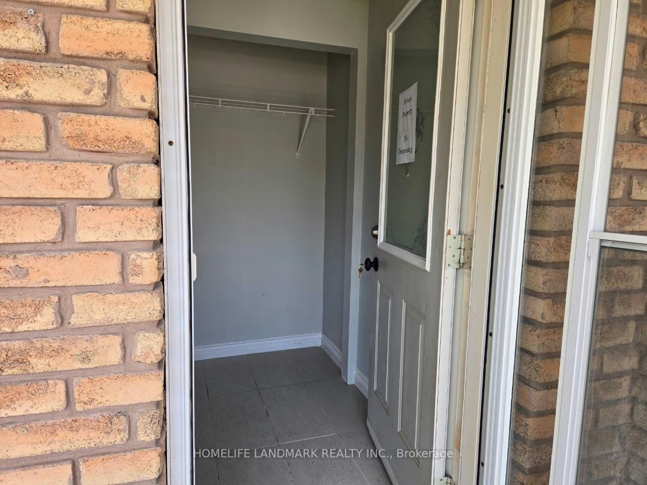 2-22 Centre Street, Aurora, ON, L4G 1J6 - 3