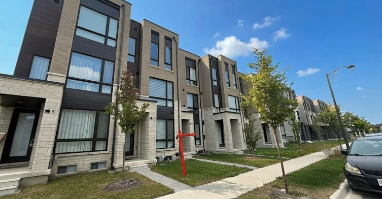 94 Stauffer Crescent, Markham, ON, L6B 1R1 - 2