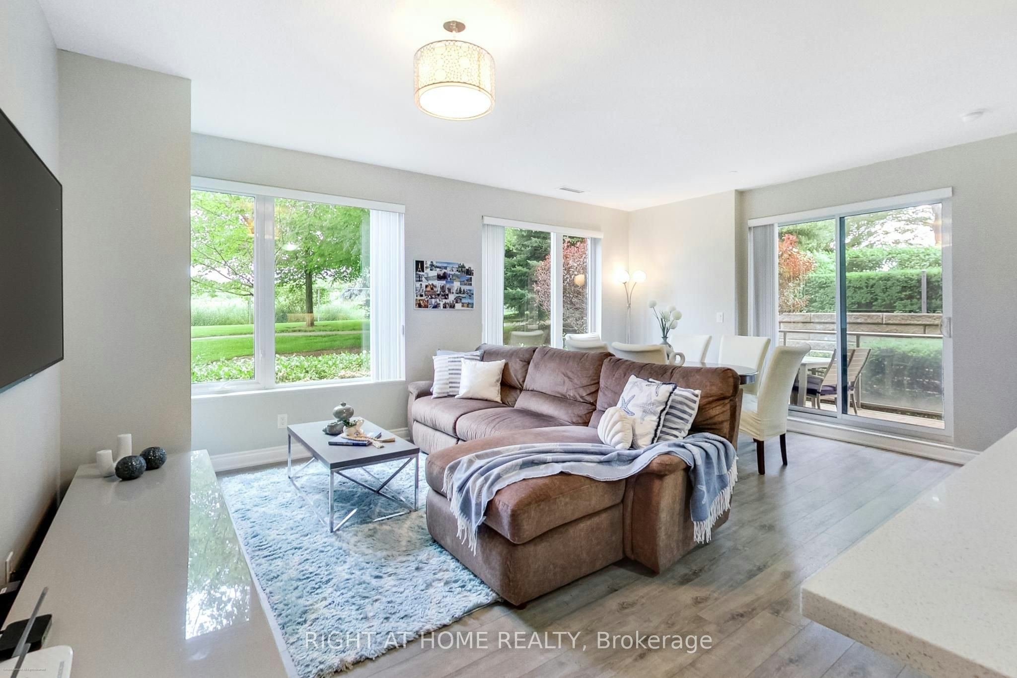 115-277 South Park Road, Markham, ON, L3T 0B7