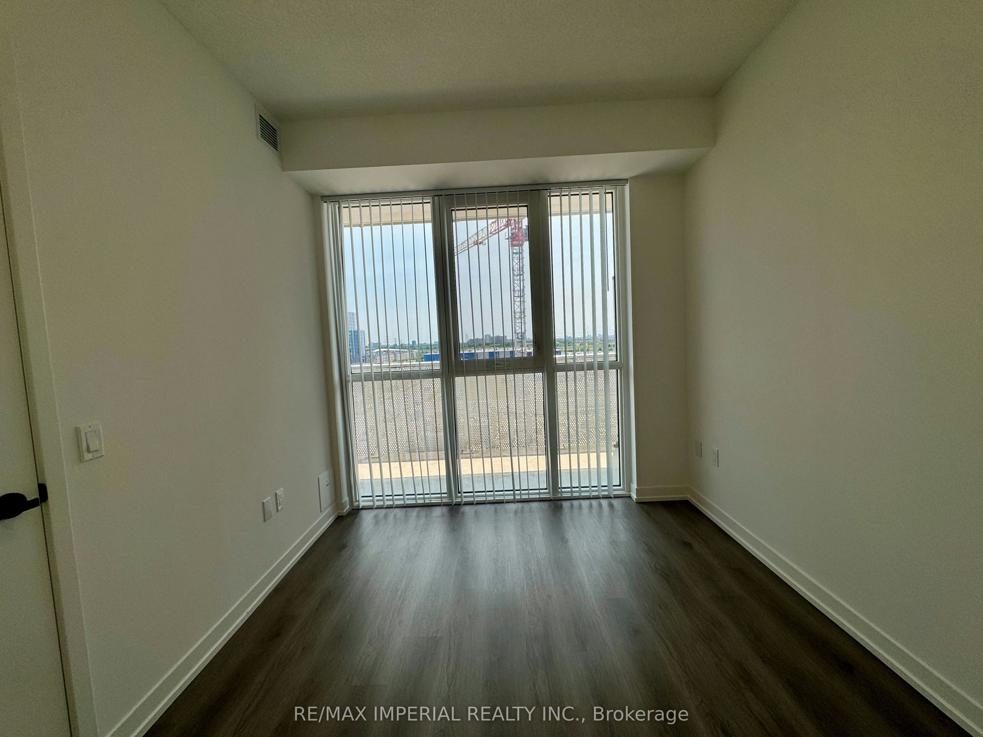 811-28 Interchange Way, Vaughan, ON, L4K 0P8 - 14