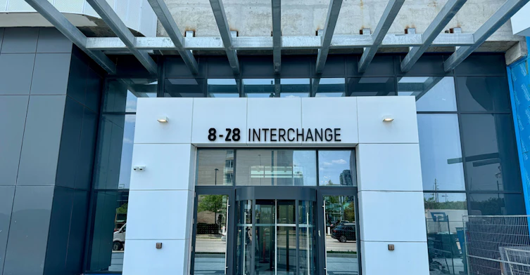 811-28 Interchange Way, Vaughan, ON, L4K 0P8 - 3