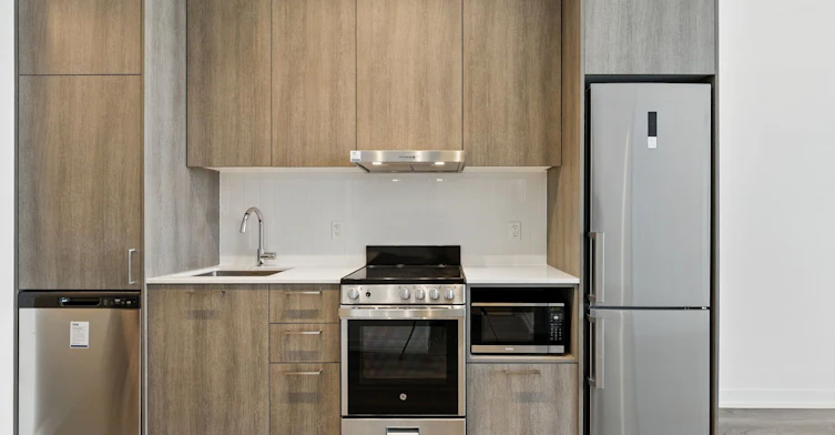 3217-195 Commerce Street, Vaughan, ON, L4K 0P9 - 3