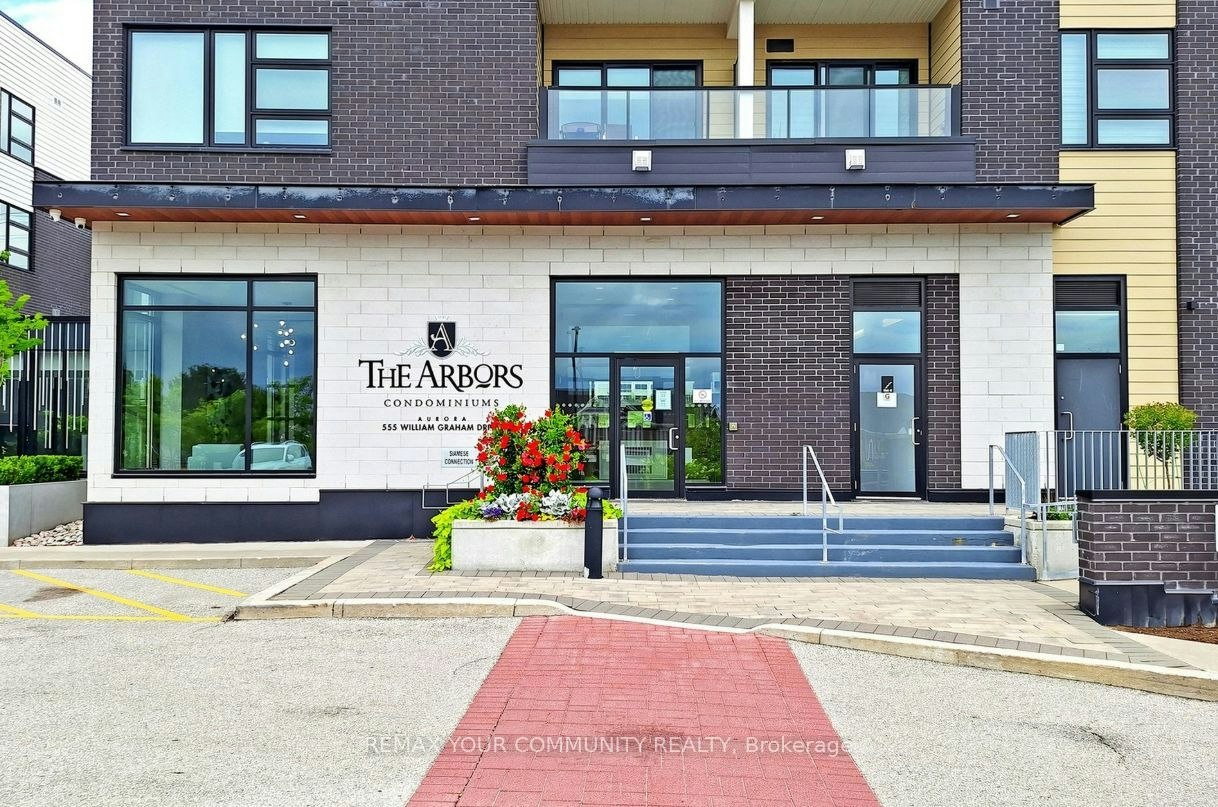 308-555 William Graham Drive, Aurora, ON, L4G 7C4