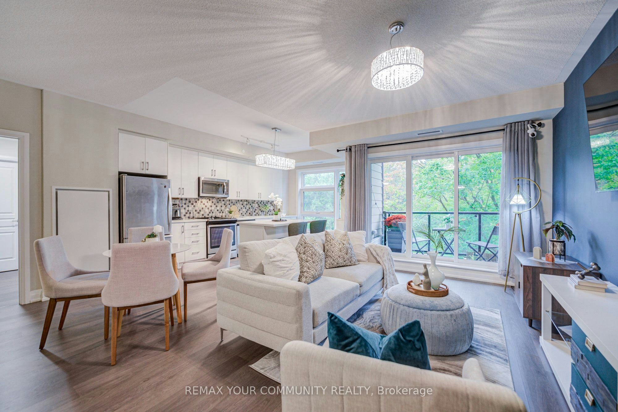 308-555 William Graham Drive, Aurora, ON, L4G 7C4