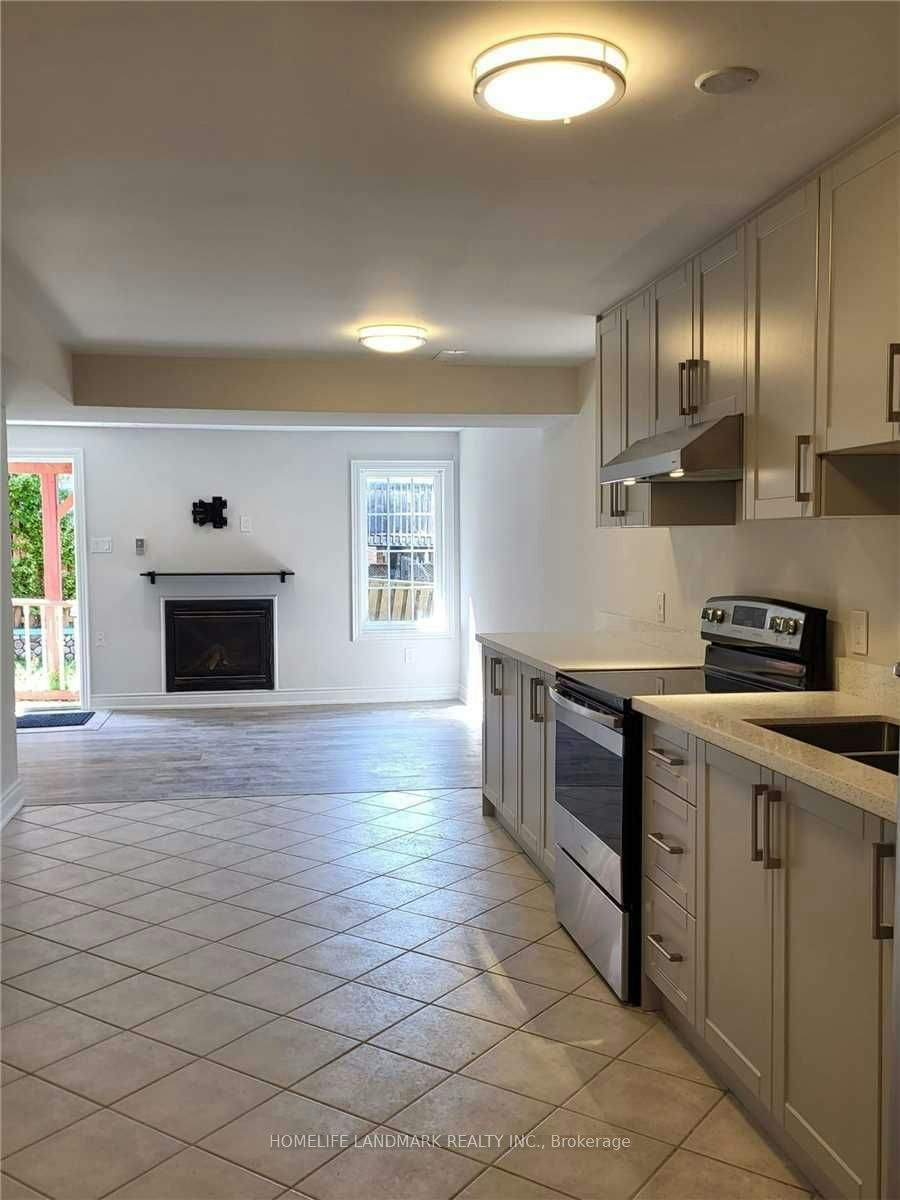 800 Colter Street N, Newmarket, ON, L3X 2V2 - 11