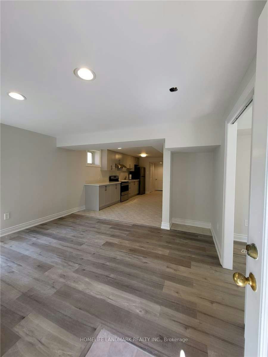 800 Colter Street N, Newmarket, ON, L3X 2V2 - 4