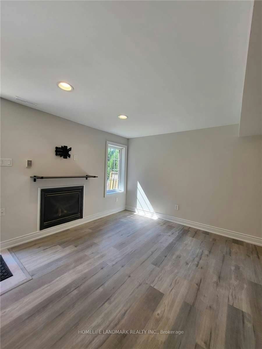 800 Colter Street N, Newmarket, ON, L3X 2V2 - 6