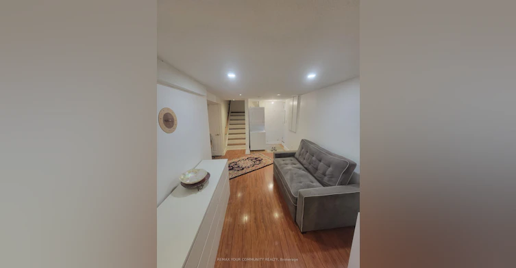47 Drumern Crescent, Richmond Hill, ON, L4C 5H9 - 3
