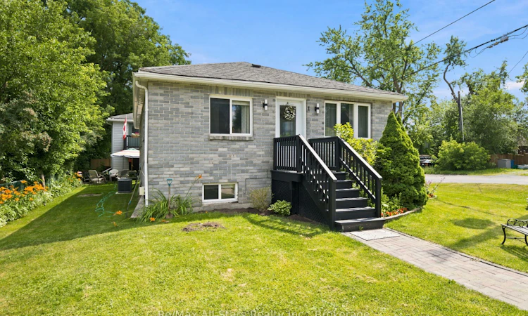 1 Maple Grove Street