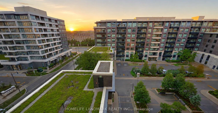 819-15 Water Walk Drive, Markham, ON, L6G 0G2 - 14