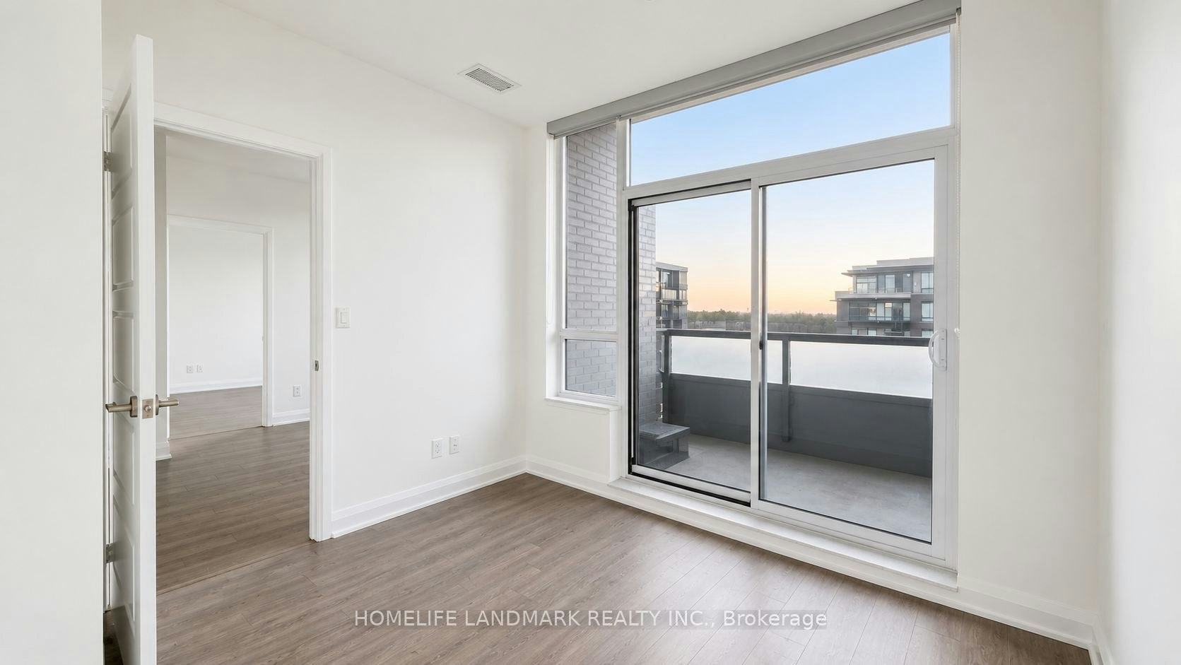 819-15 Water Walk Drive, Markham, ON, L6G 0G2 - 10