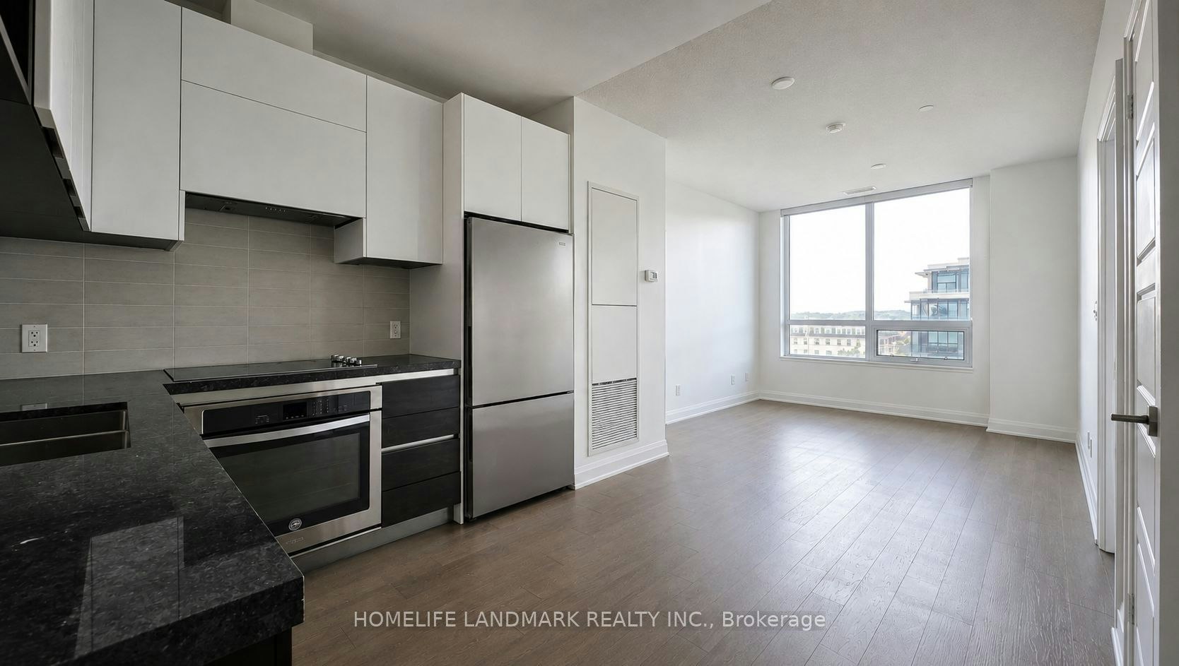 819-15 Water Walk Drive, Markham, ON, L6G 0G2 - 4
