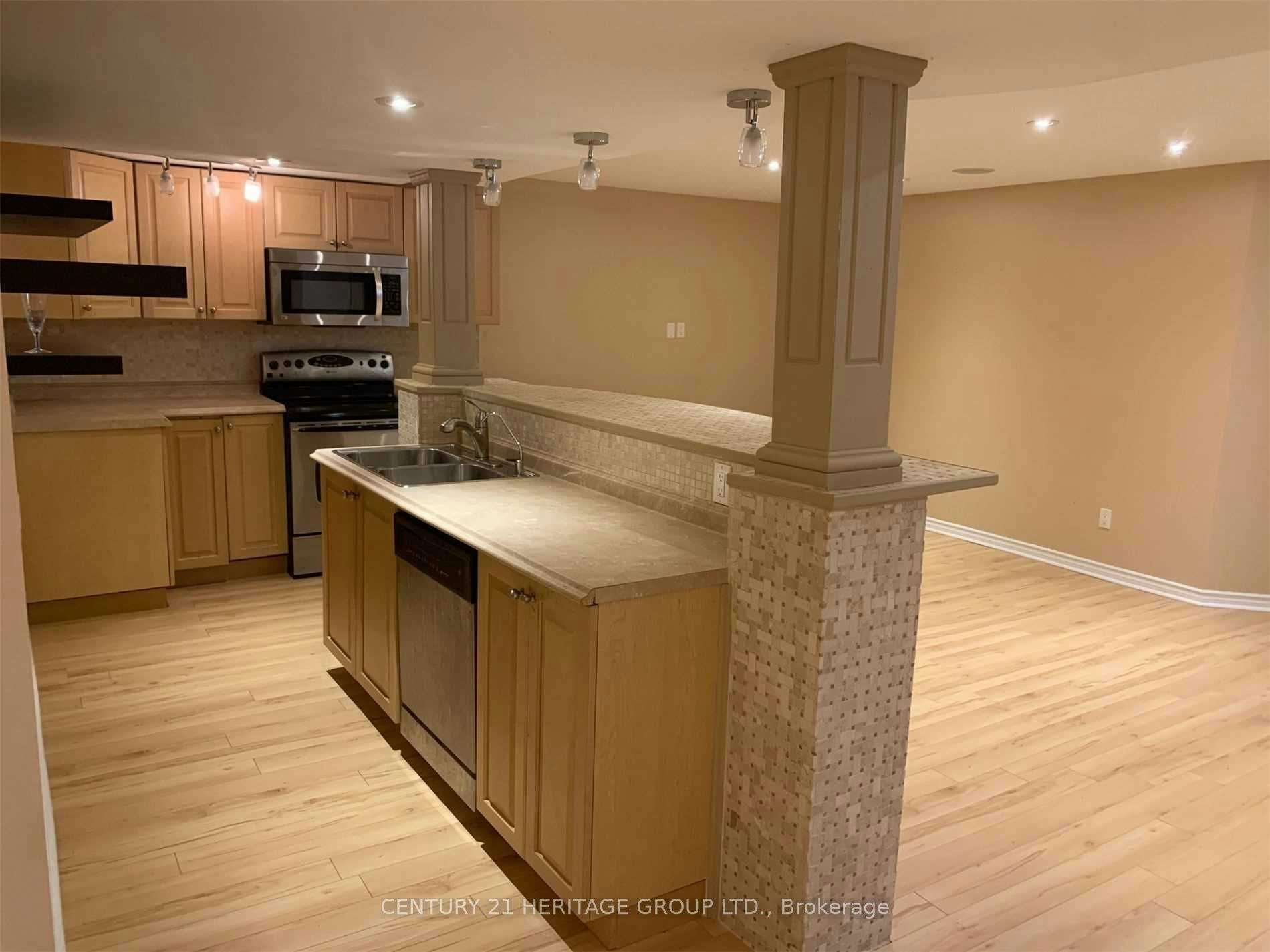 145 Old Colony Road, Richmond Hill, ON, L4E 5C7 - 11