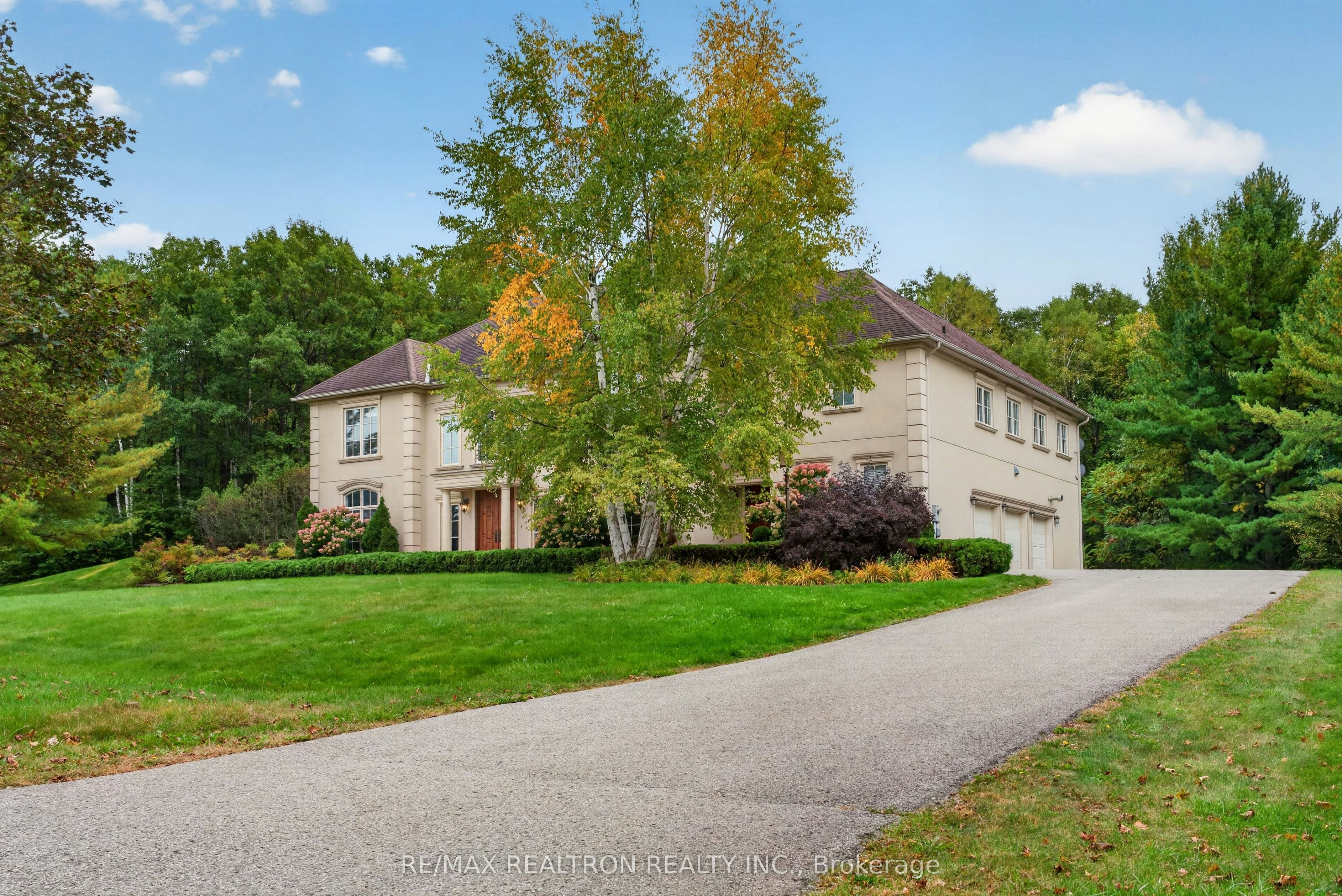 65 Kingswood Drive, King, ON, L7B 1K8