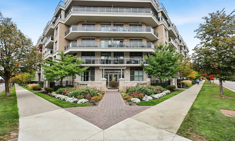 222-111 Civic Square Gate