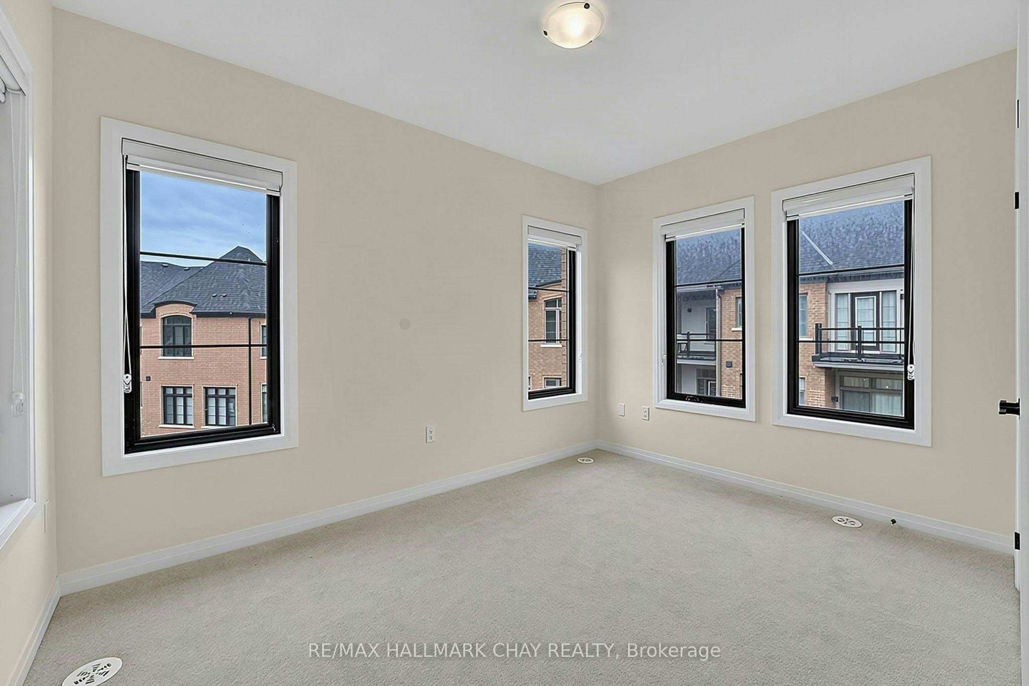 121 De La Roche Drive, Vaughan, ON, L4H 5A3 - 18