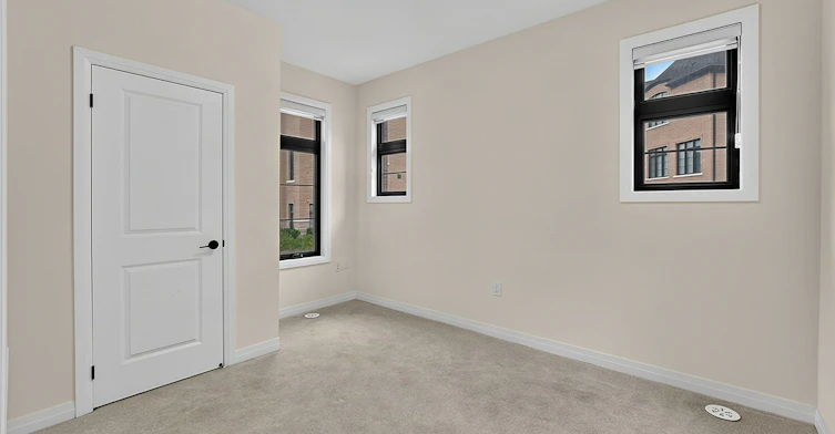 121 De La Roche Drive, Vaughan, ON, L4H 5A3 - 2
