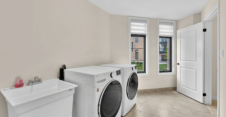 121 De La Roche Drive, Vaughan, ON, L4H 5A3 - 12