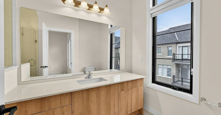121 De La Roche Drive, Vaughan, ON, L4H 5A3 - 24