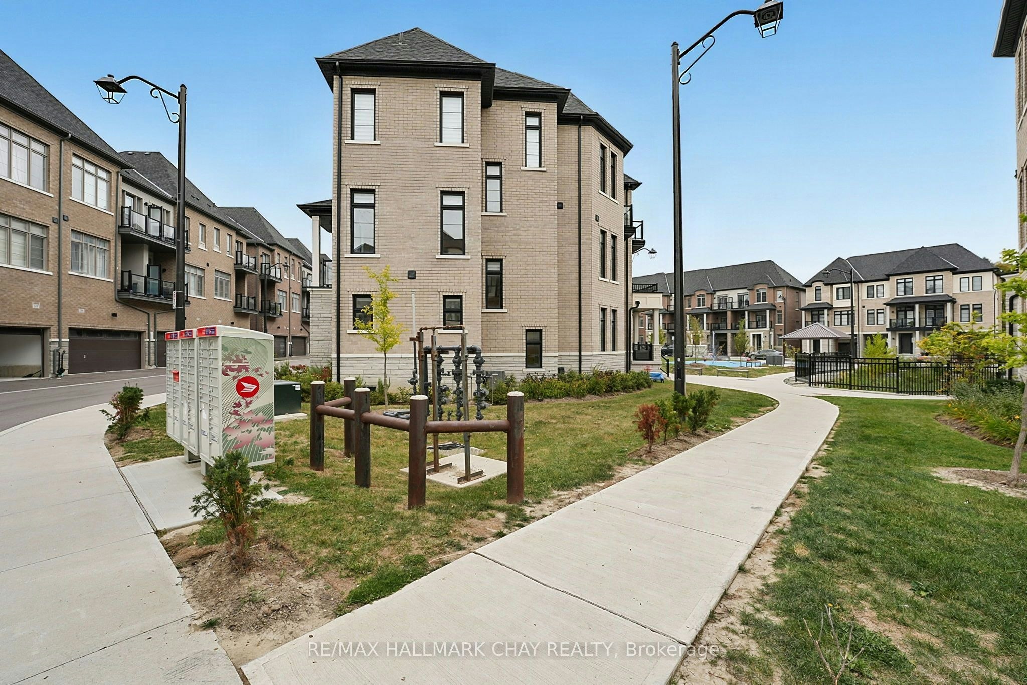 121 De La Roche Drive, Vaughan, ON, L4H 5A3 - 29