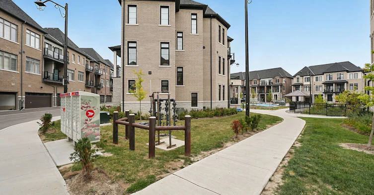 121 De La Roche Drive, Vaughan, ON, L4H 5A3 - 29