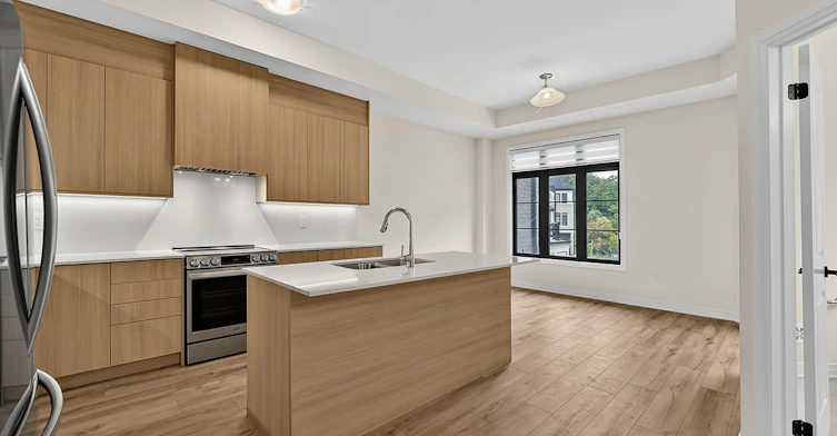 121 De La Roche Drive, Vaughan, ON, L4H 5A3 - 5