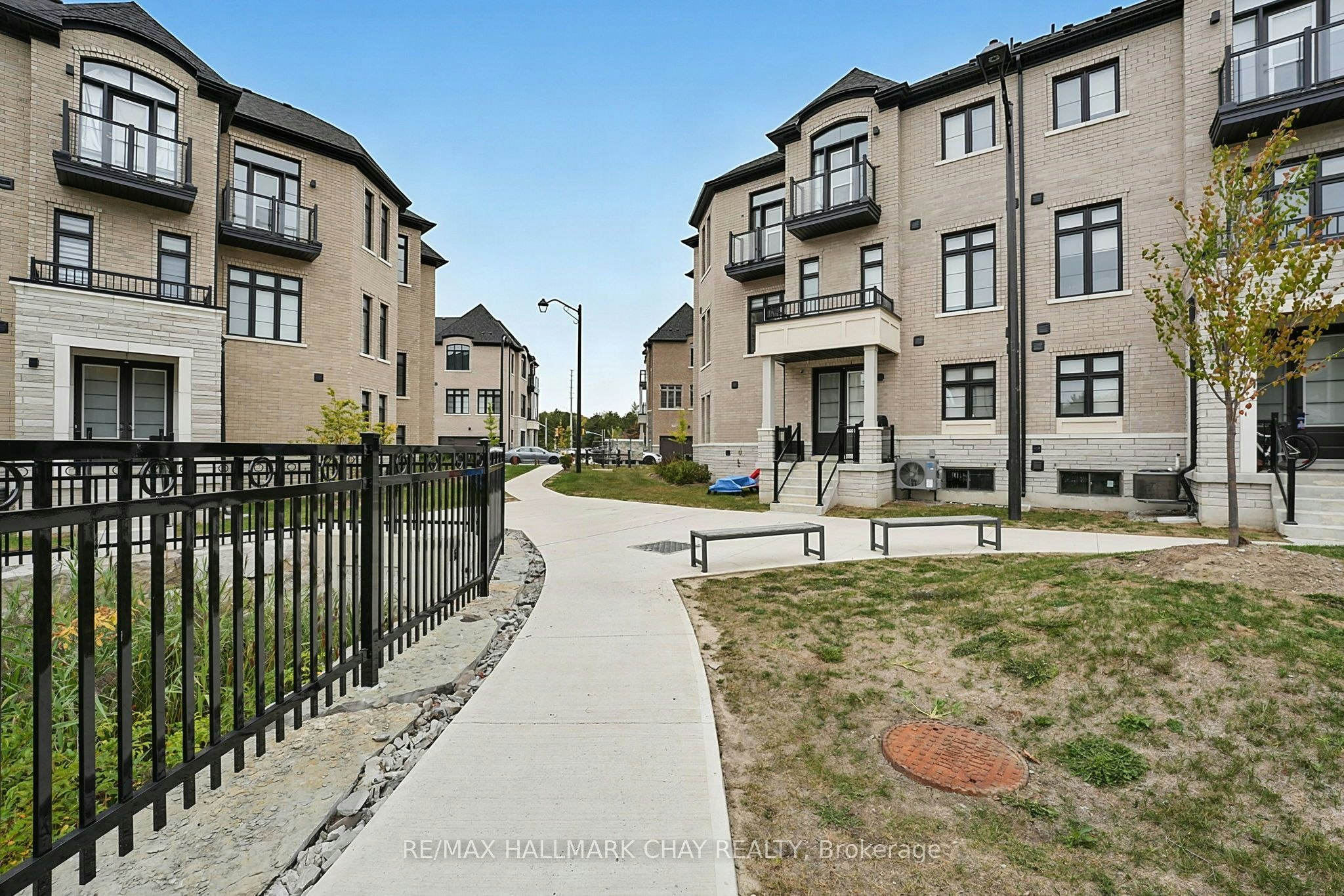 121 De La Roche Drive, Vaughan, ON, L4H 5A3 - 31