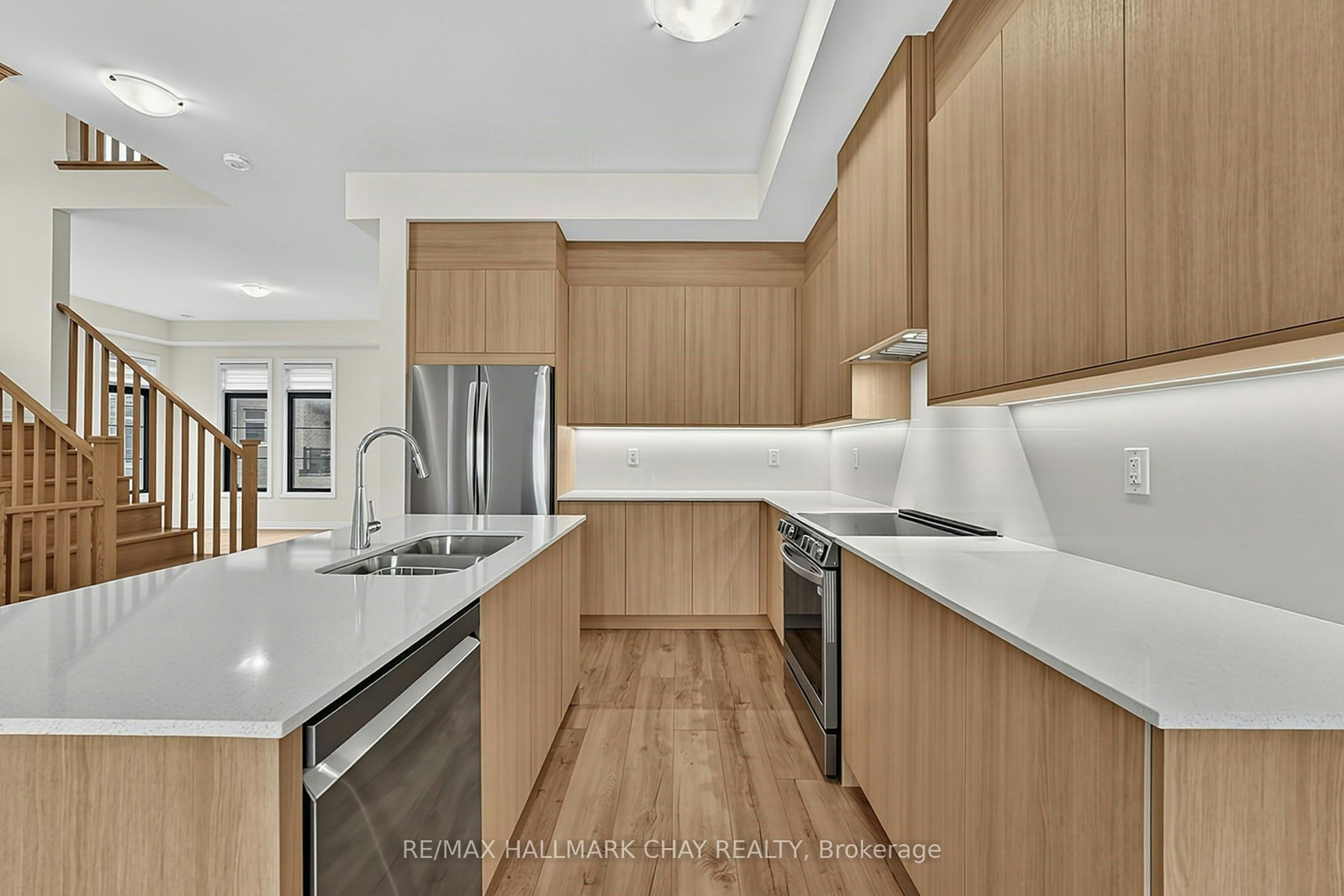 121 De La Roche Drive, Vaughan, ON, L4H 5A3 - 7