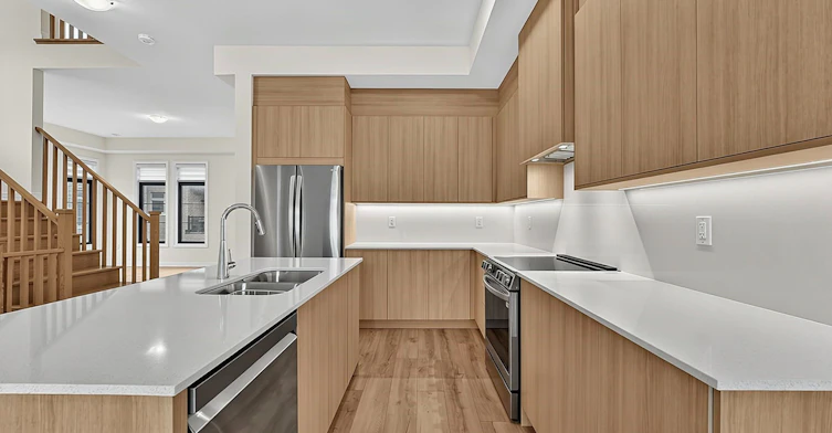 121 De La Roche Drive, Vaughan, ON, L4H 5A3 - 7