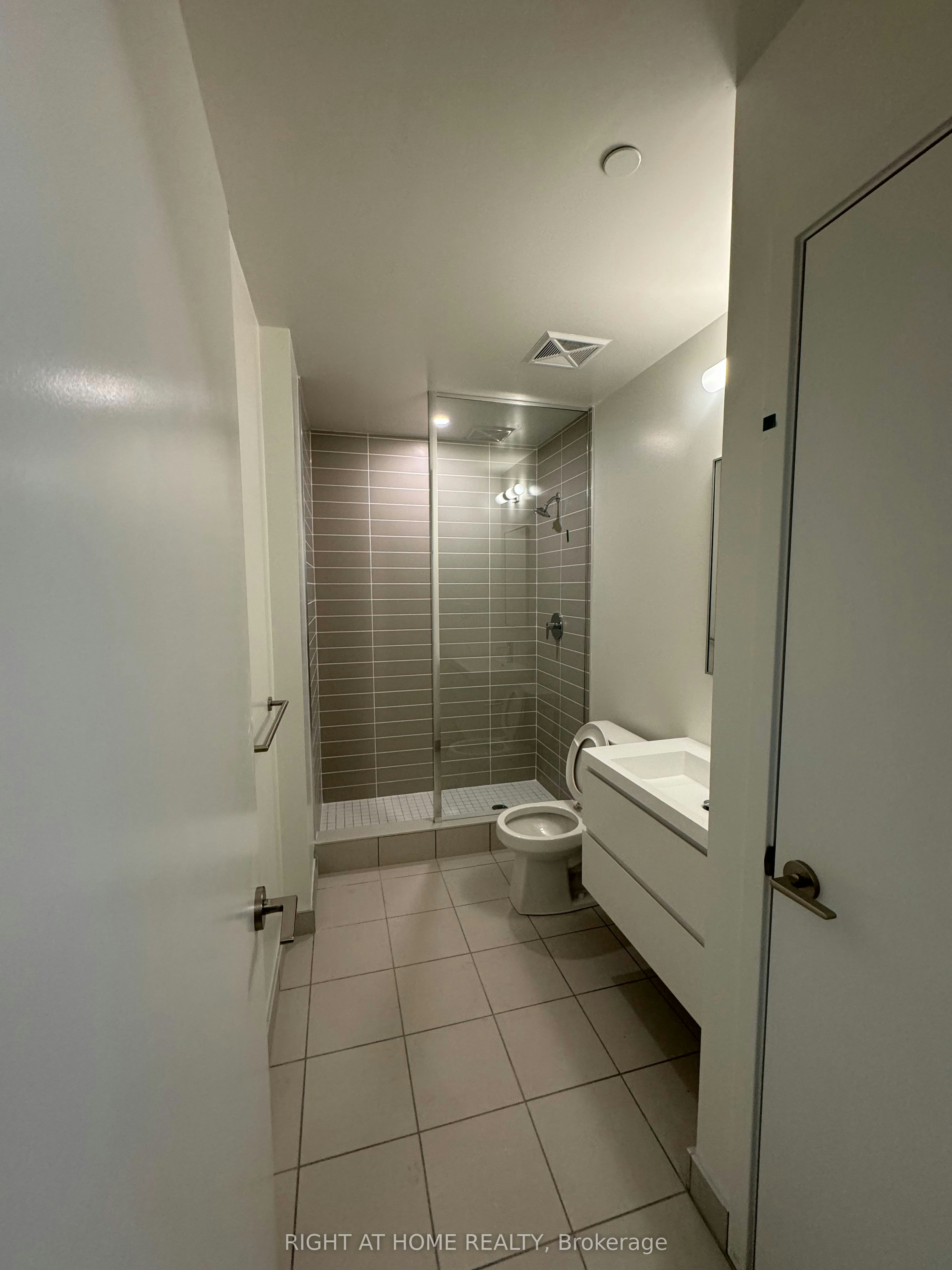 A1405-8119 Birchmount Road N, Markham, ON, L6G 0H5 - 12