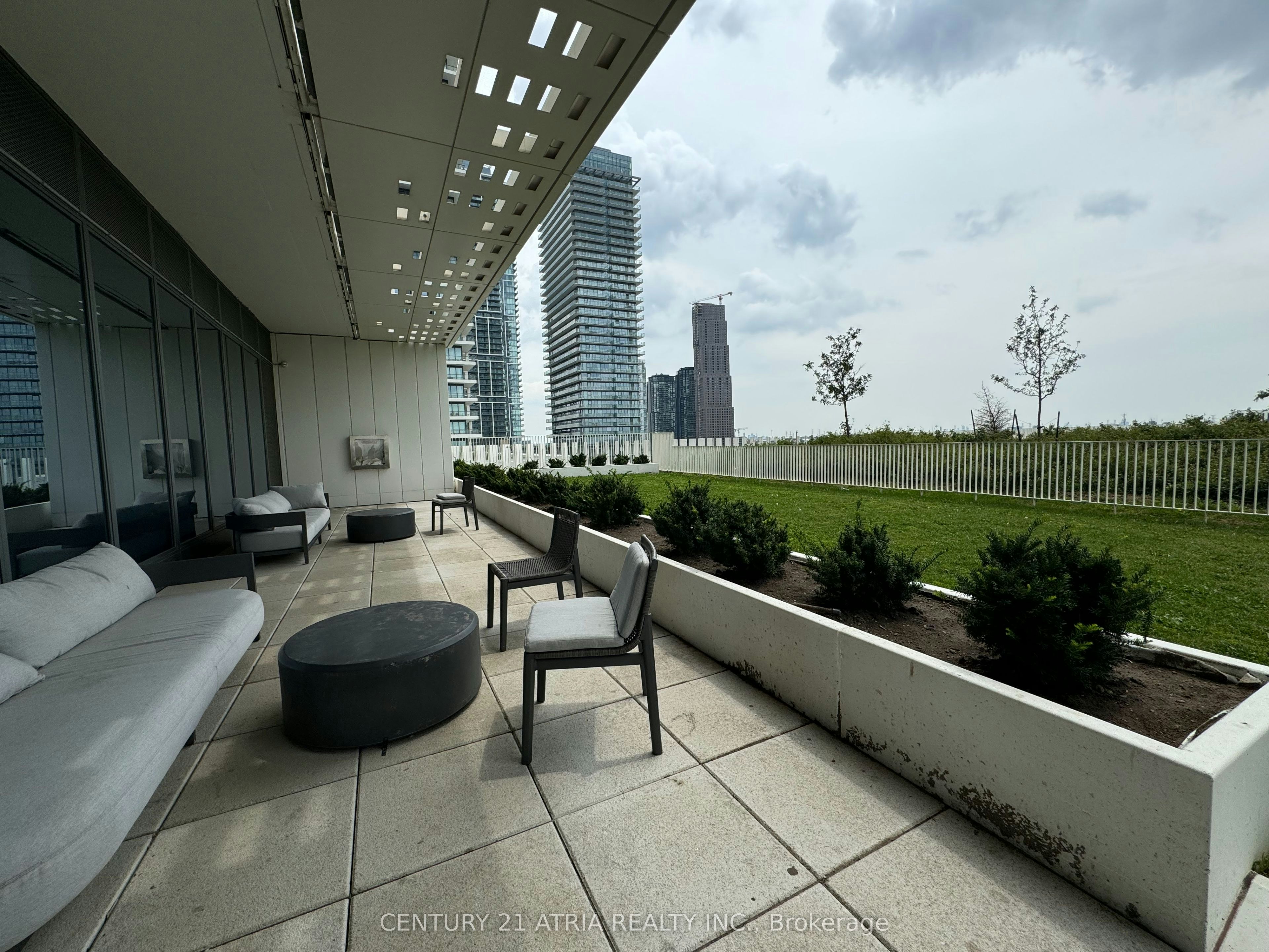 2303-898 Portage Parkway, Vaughan, ON, L4K 0J6 - 18