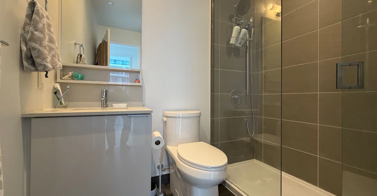 2303-898 Portage Parkway, Vaughan, ON, L4K 0J6 - 11