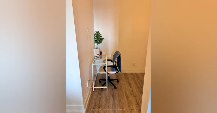 807B-9600 Yonge Street, Richmond Hill, ON, L4C 0X3 - 8