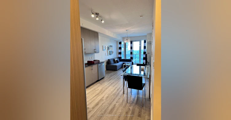 807B-9600 Yonge Street, Richmond Hill, ON, L4C 0X3 - 5