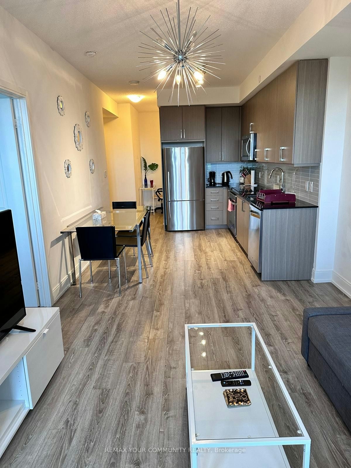 807B-9600 Yonge Street, Richmond Hill, ON, L4C 0X3 - 3