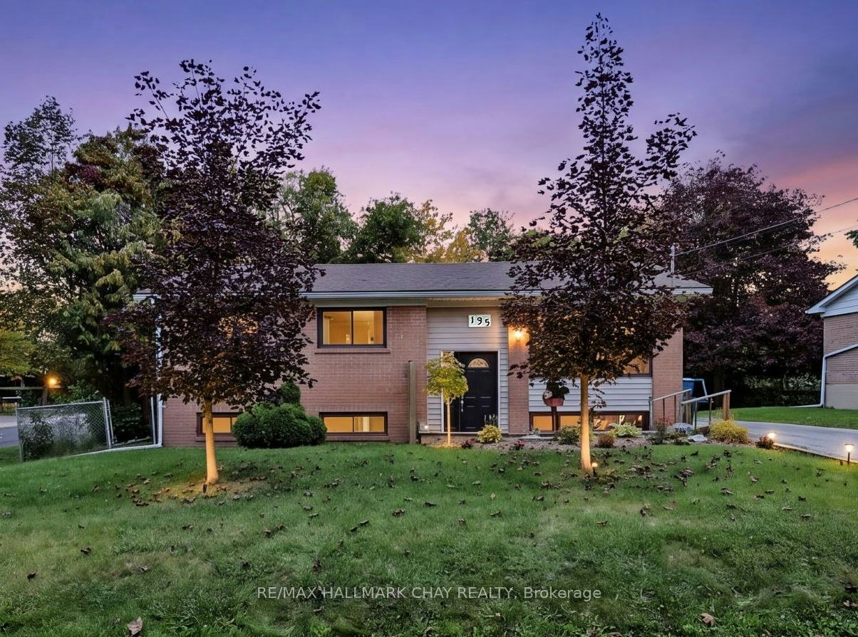 135 Peter Street, East Gwillimbury, ON, L9N 1L2