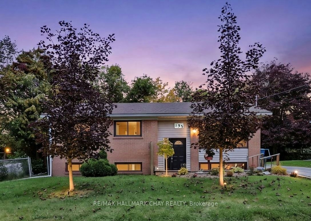135 Peter Street, East Gwillimbury, ON, L9N 1L2