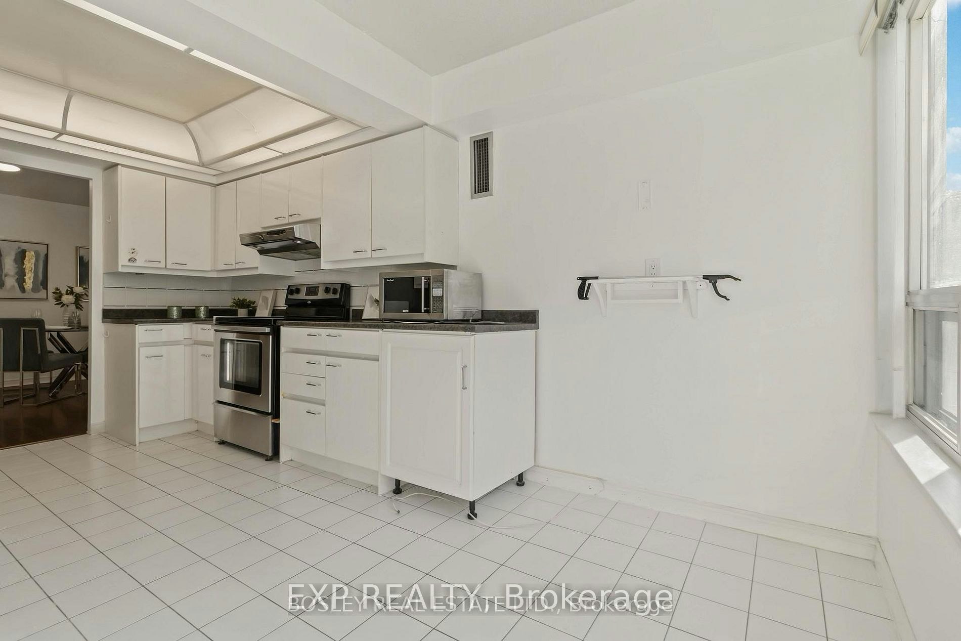 206-7250 Yonge Street, Vaughan, ON, L4J 7X1 - 15
