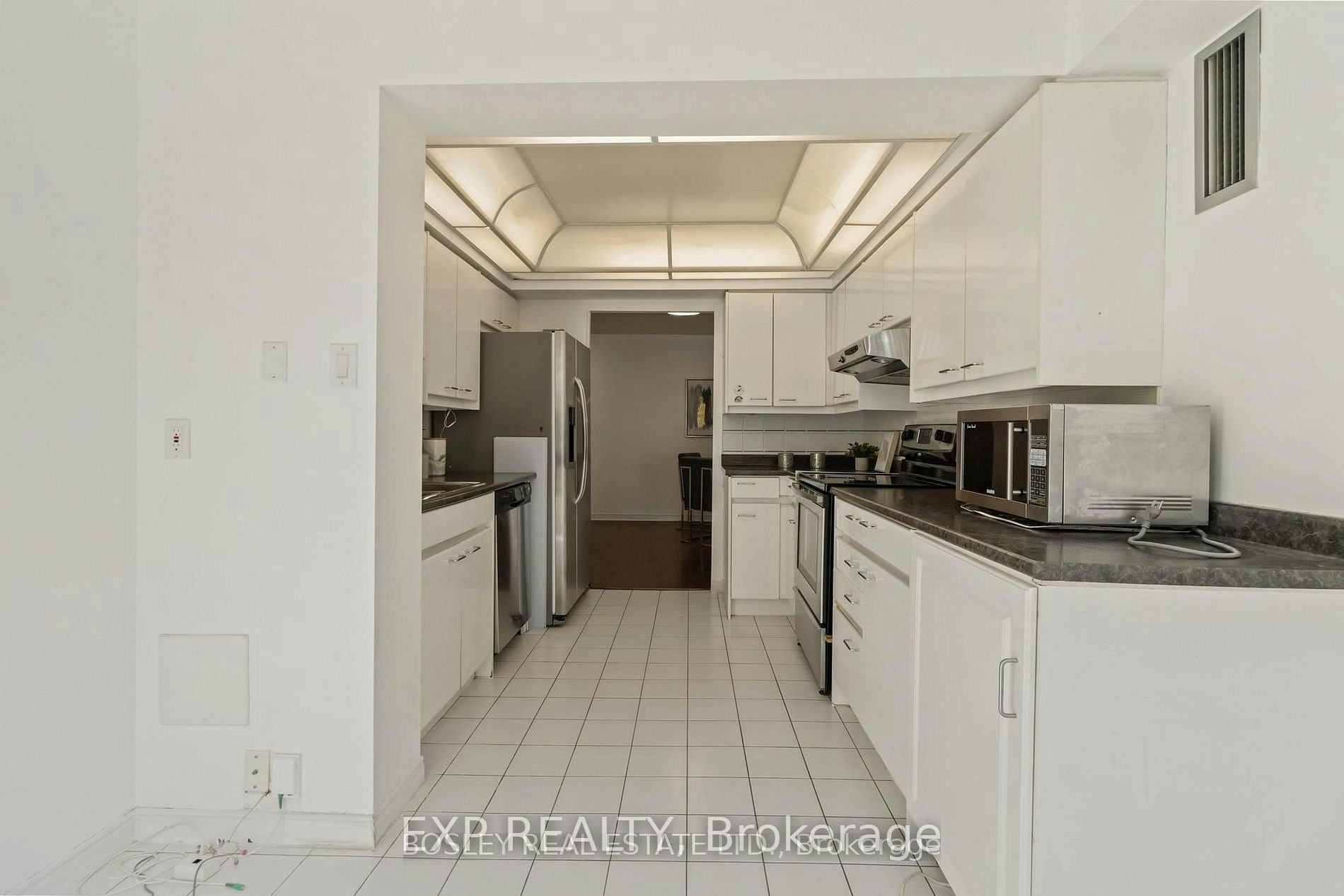 206-7250 Yonge Street, Vaughan, ON, L4J 7X1 - 12