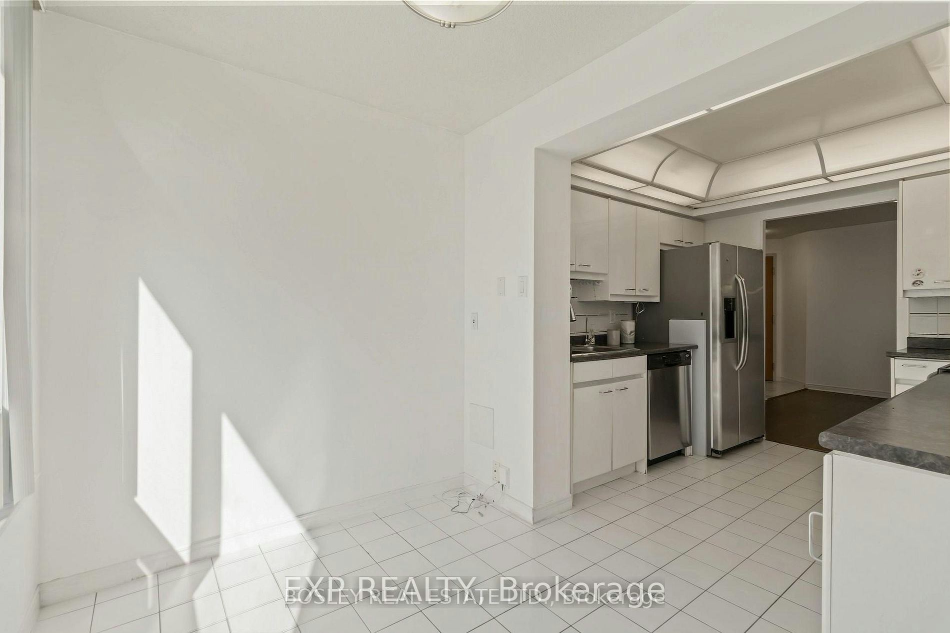 206-7250 Yonge Street, Vaughan, ON, L4J 7X1 - 14