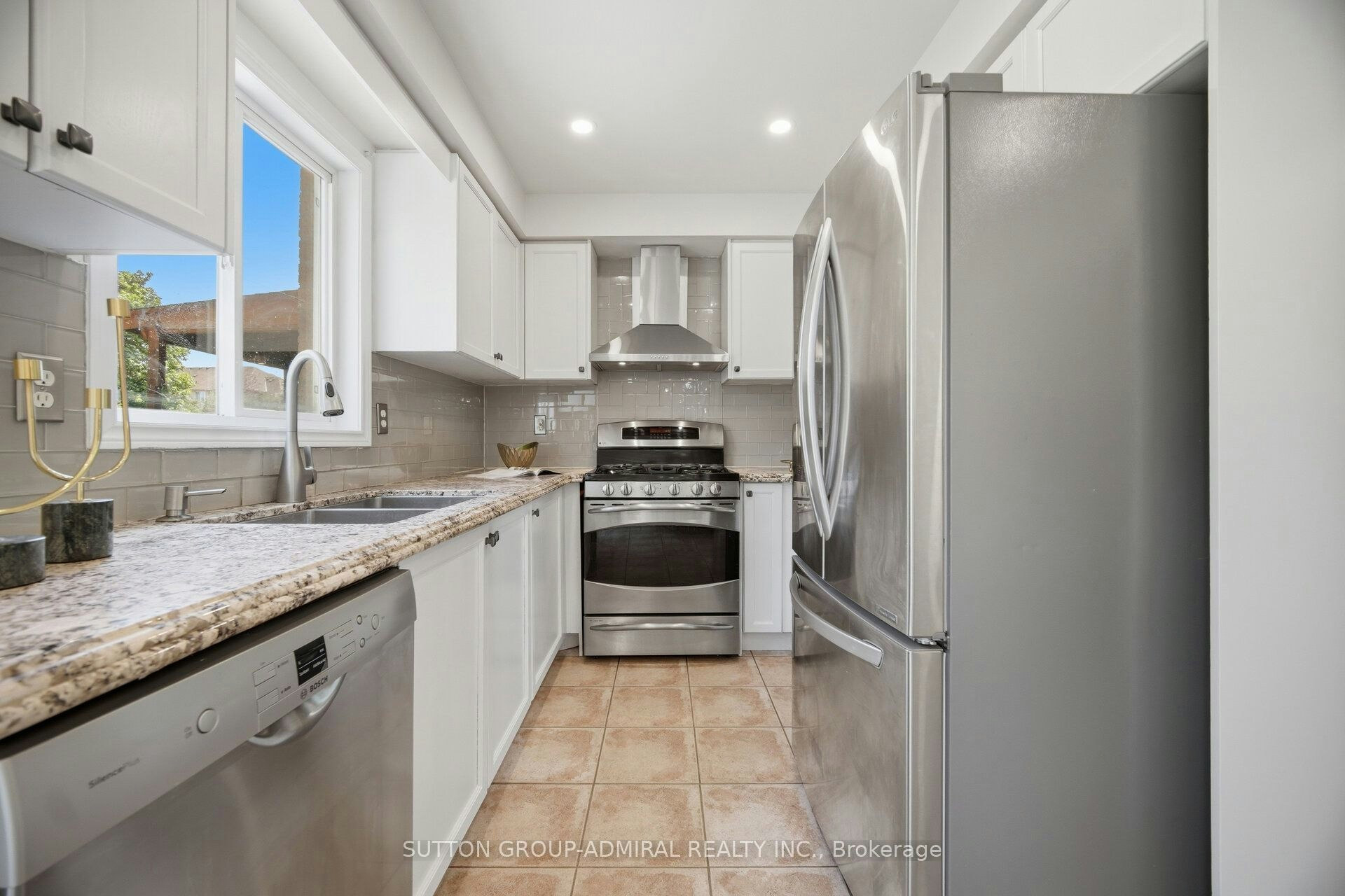 187 Red Maple Road, Richmond Hill, ON, L4B 4S6 - 12