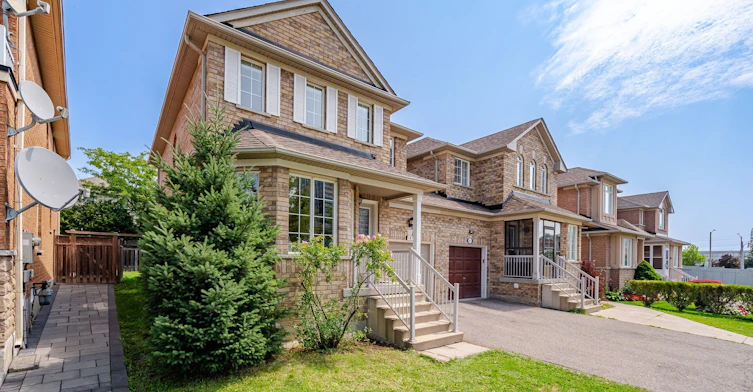 187 Red Maple Road, Richmond Hill, ON, L4B 4S6