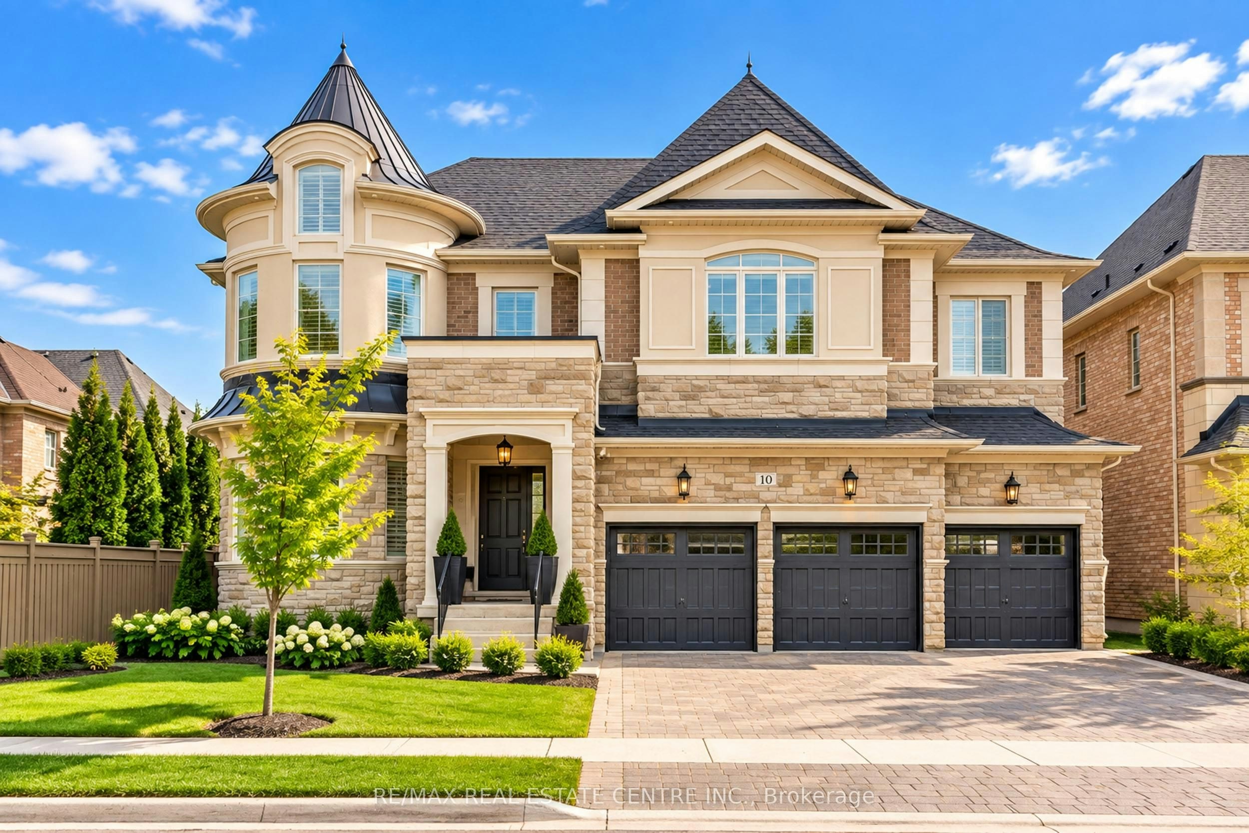 10 Rolling Green Court, Vaughan, ON, L4H 4K7