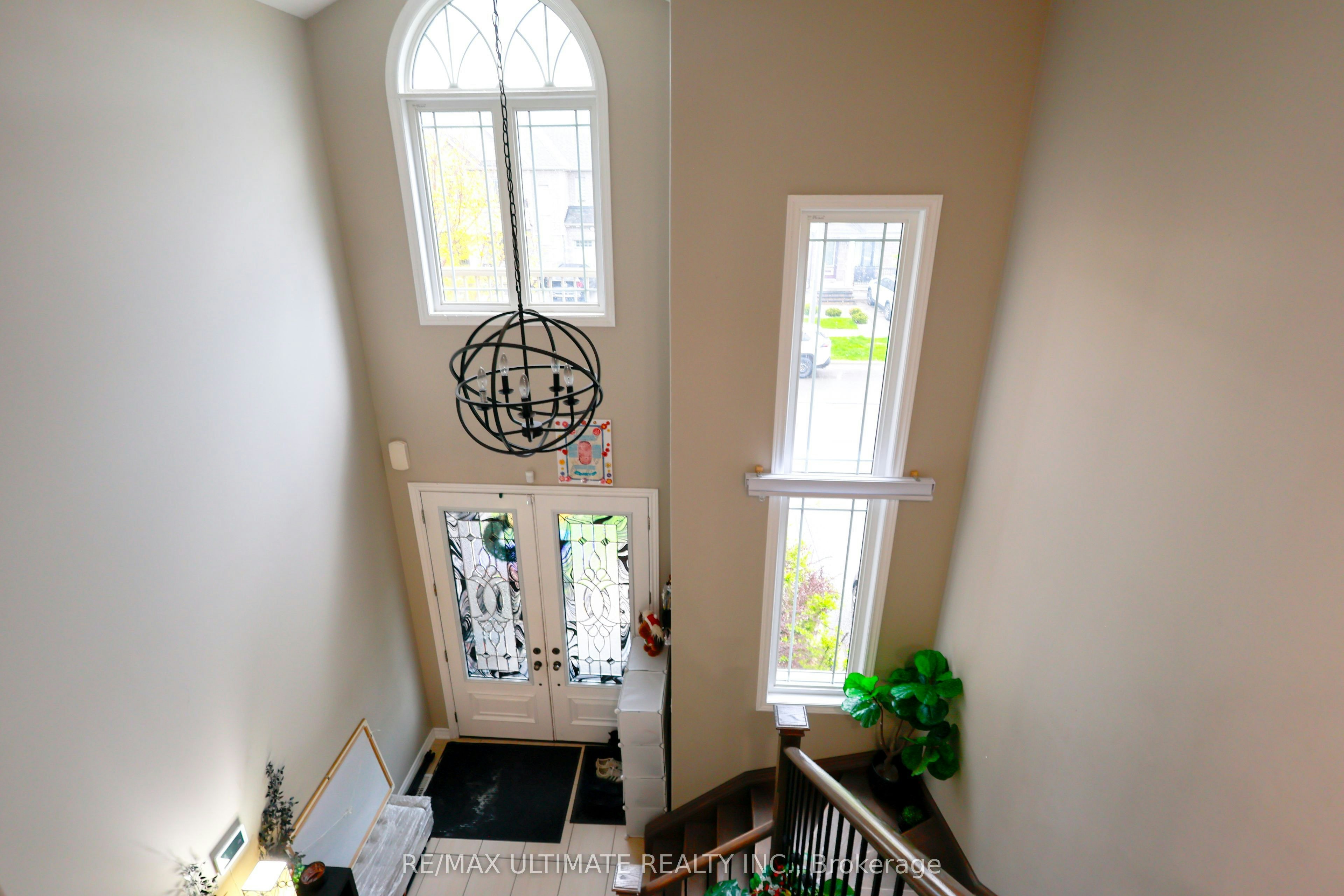 Upper-42 Walker Boulevard, New Tecumseth, ON, L9R 0N2 - 5